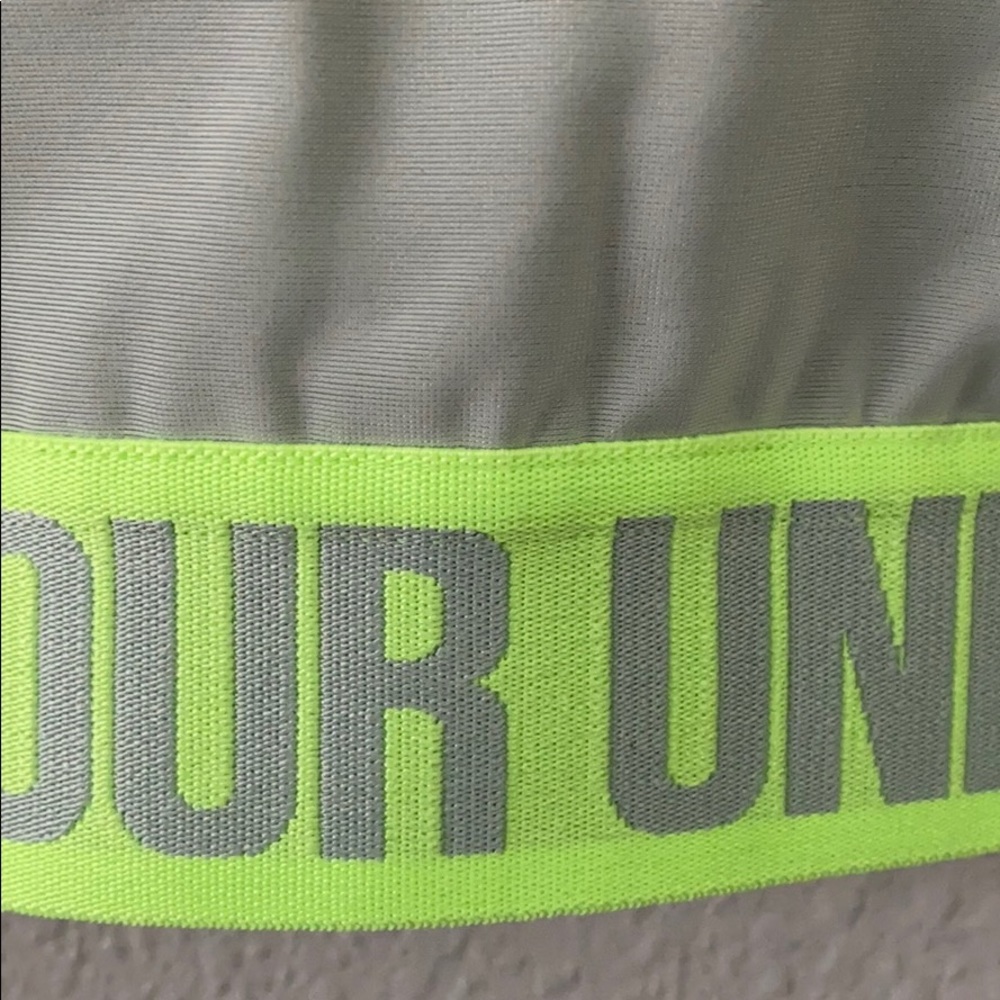 Under Armour sport bra - Picture 2 of 4